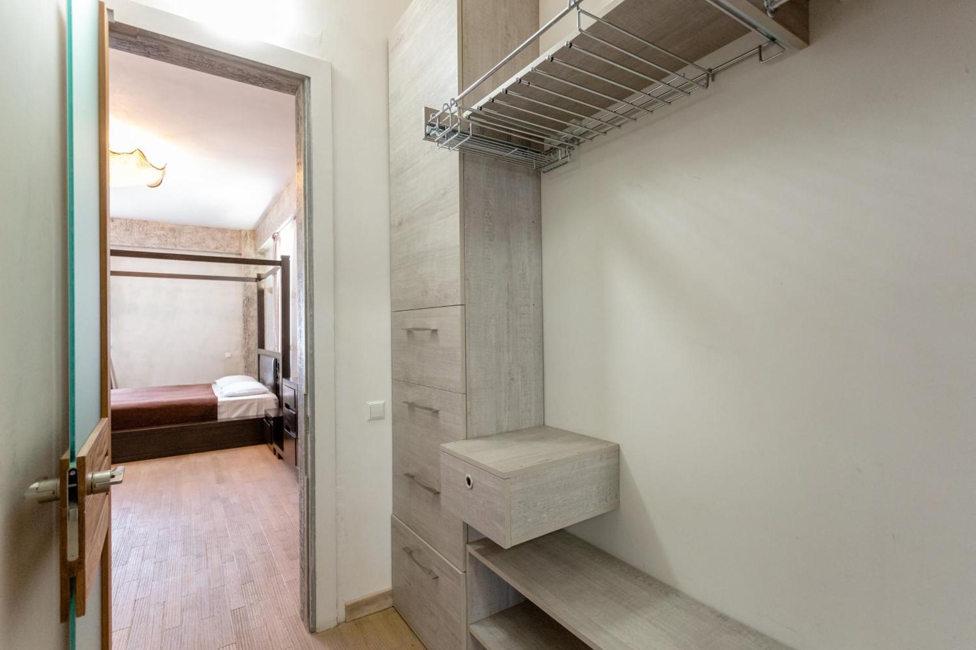 Serviced Apartment On Rustaveli Avenue 9 ティビリシ エクステリア 写真