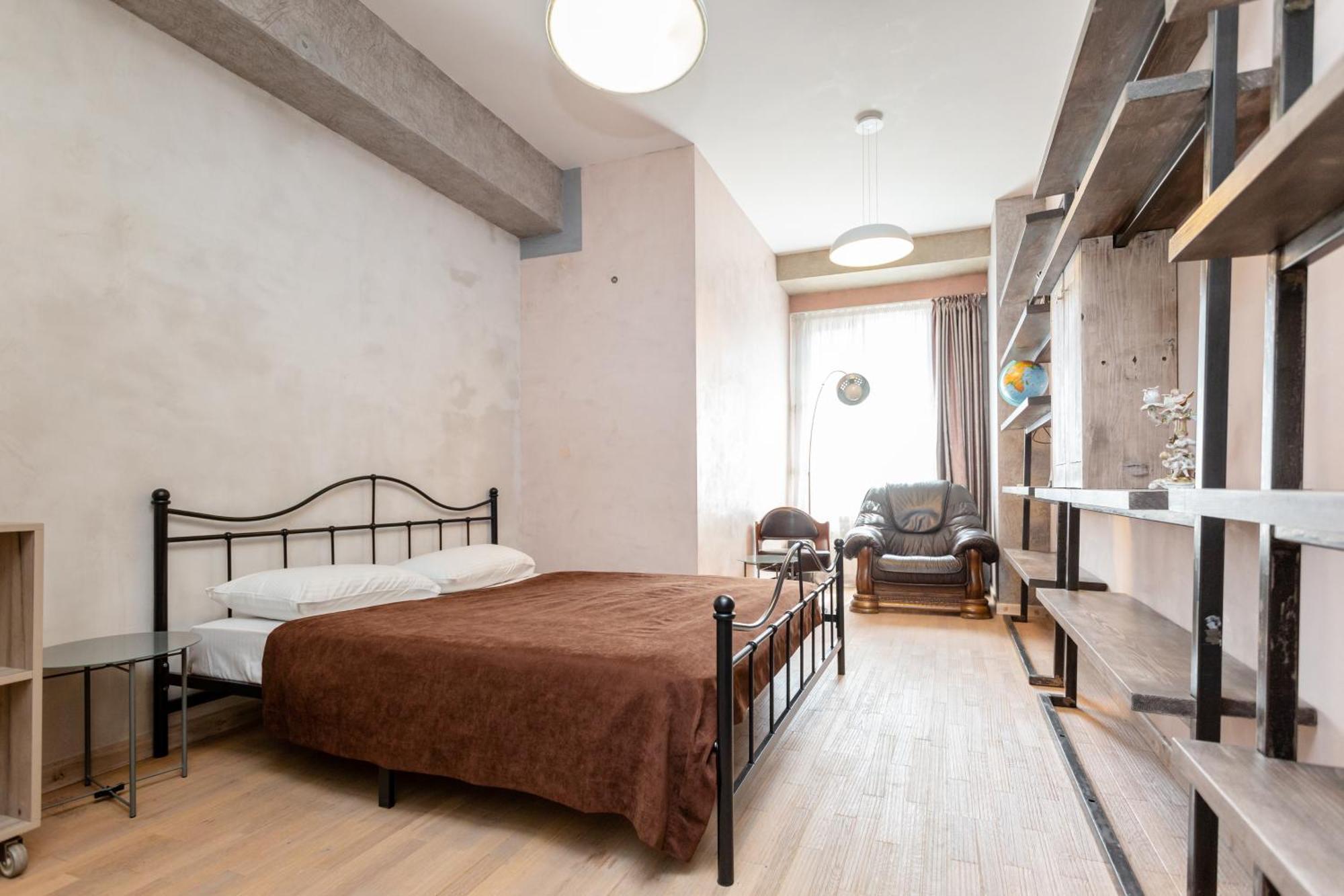 Serviced Apartment On Rustaveli Avenue 9 ティビリシ エクステリア 写真