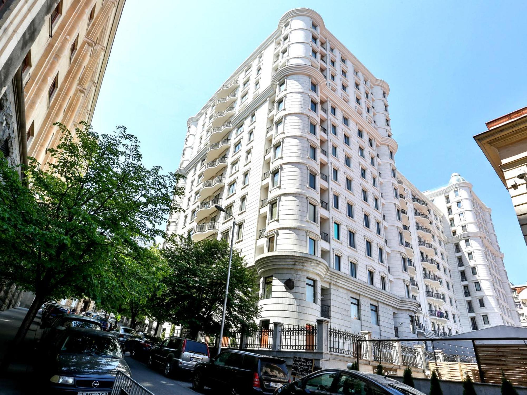 Serviced Apartment On Rustaveli Avenue 9 ティビリシ エクステリア 写真