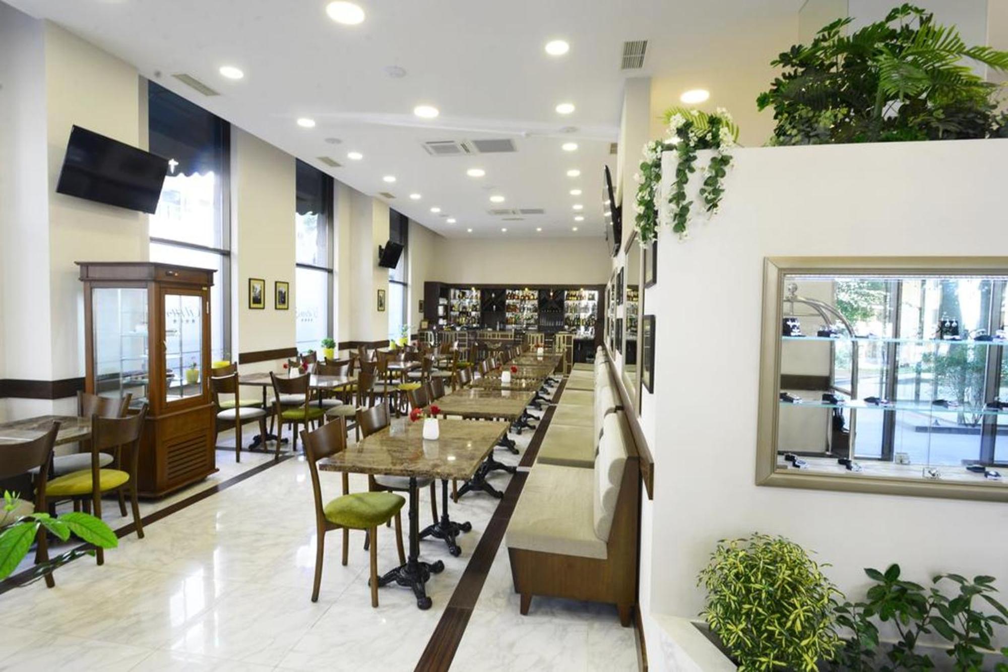 Serviced Apartment On Rustaveli Avenue 9 ティビリシ エクステリア 写真